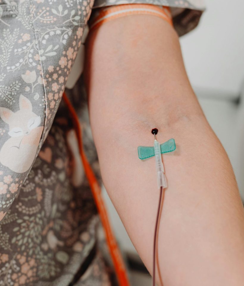 pexels-karola-g-6629393